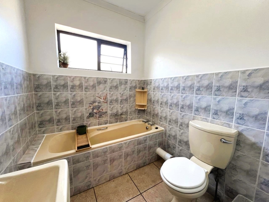 3 Bedroom Property for Sale in Gonubie Eastern Cape